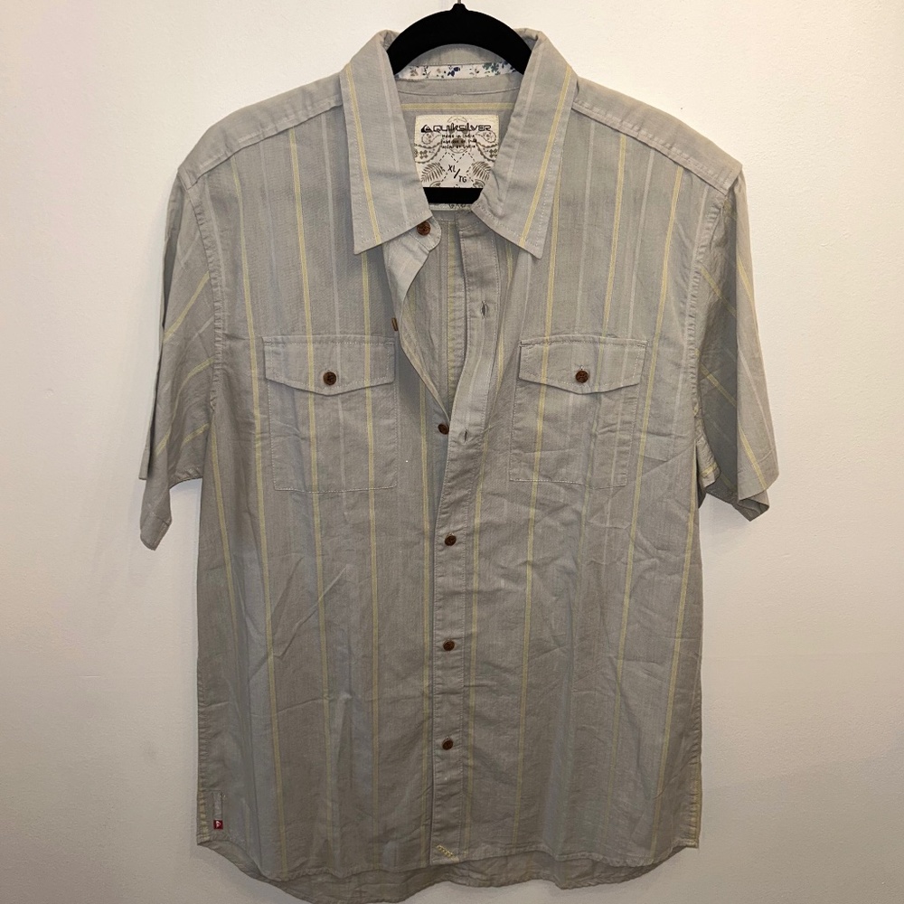 Quiksilver Mens Button Down Cotton Short Sleeve Shirt